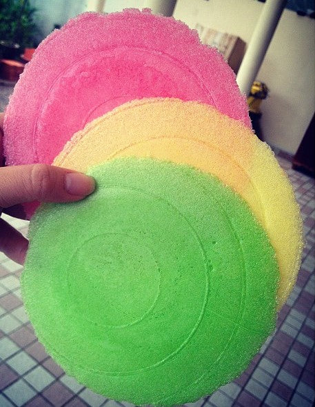 Kuih Piring - 38g x 2pkts Old School Snack 月光饼 / 风琴饼 - 38g x 2pkts Rainbow Wafers